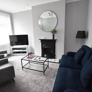 Queen Liz Holiday home Leeds (West Yorkshire)