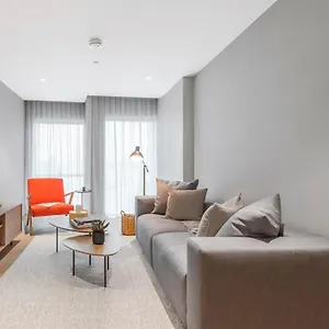 Shysuite 1bed Apartment London